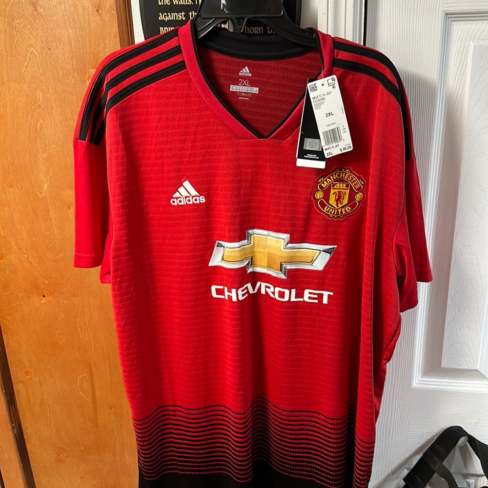 Adidas Manchester United home jersey size 2xl brand new with tags red black